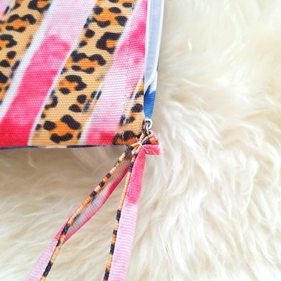 Canvas American Flag Leopard Cosmetic Bag - Picture 7 of 8